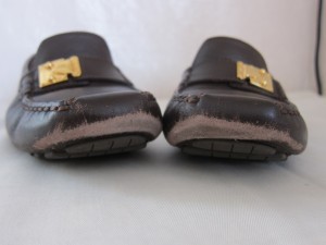 ルイ・ヴィトンの靴　つま先の傷を部分補修　福岡市城南区