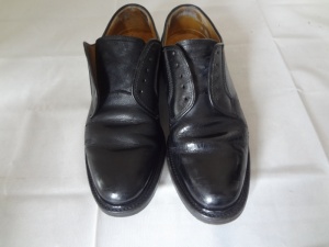 リーガル　紳士靴の亀裂・ひび割れの染直し修理。