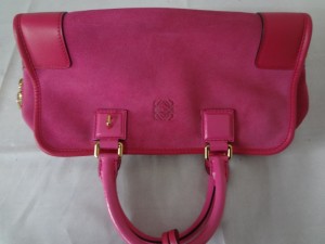 【ＬＯＥＷＥ】　ロエベのスエードのバッグを　染替え　ピンク～ブラック