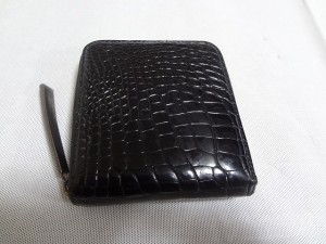 ケンジ・イケダ　クロコ　エナメルの財布を、リペア&修理は、革研究所福岡博多店です。