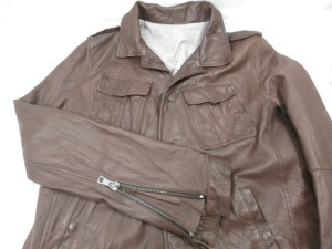 革ジャケット（ジャンパー）の袖丈調整の修理・補修～トップス・ボトムス