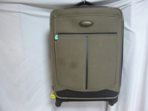 サムソナイト　スーツケース（キャリーケース）修理／鹿児島県霧島市よりキャスター（タイヤ）交換の御依頼になります。