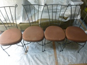 椅子（合皮）張替修理／鹿児島市内某病院様より布➡合皮へ座面張替の御依頼です。