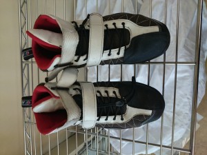 磨り減った靴のソール、小倉田川店で交換できます！