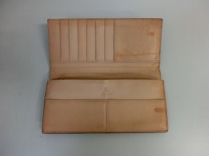 ココマイスター　財布のシミ補修・修理
