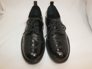 エナメル靴にヒビが入っても捨てないで修理・修復のご相談を！見積り無料、宅配・郵送も対応する革研究所