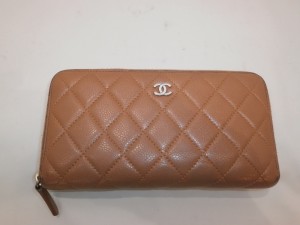 お財布の縁の黒ずみ、綺麗にしたいと思ったら！革研究所名古屋東店のブログを開いてください！