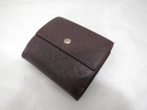 ルイ・ヴィトン　ヴェルニ　エナメル財布の塗装コーティングをする修理事例
