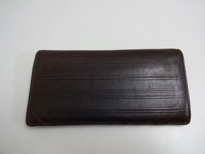 【財布修理】コーチ　長財布の修理　傷修理と黒ずみ補修