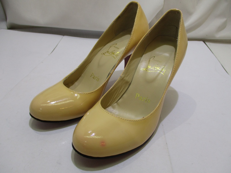 エナメル靴修理 変色して黄ばみ 色移りまであってもエナメルの光沢は再現可能な革研究所 名古屋東店